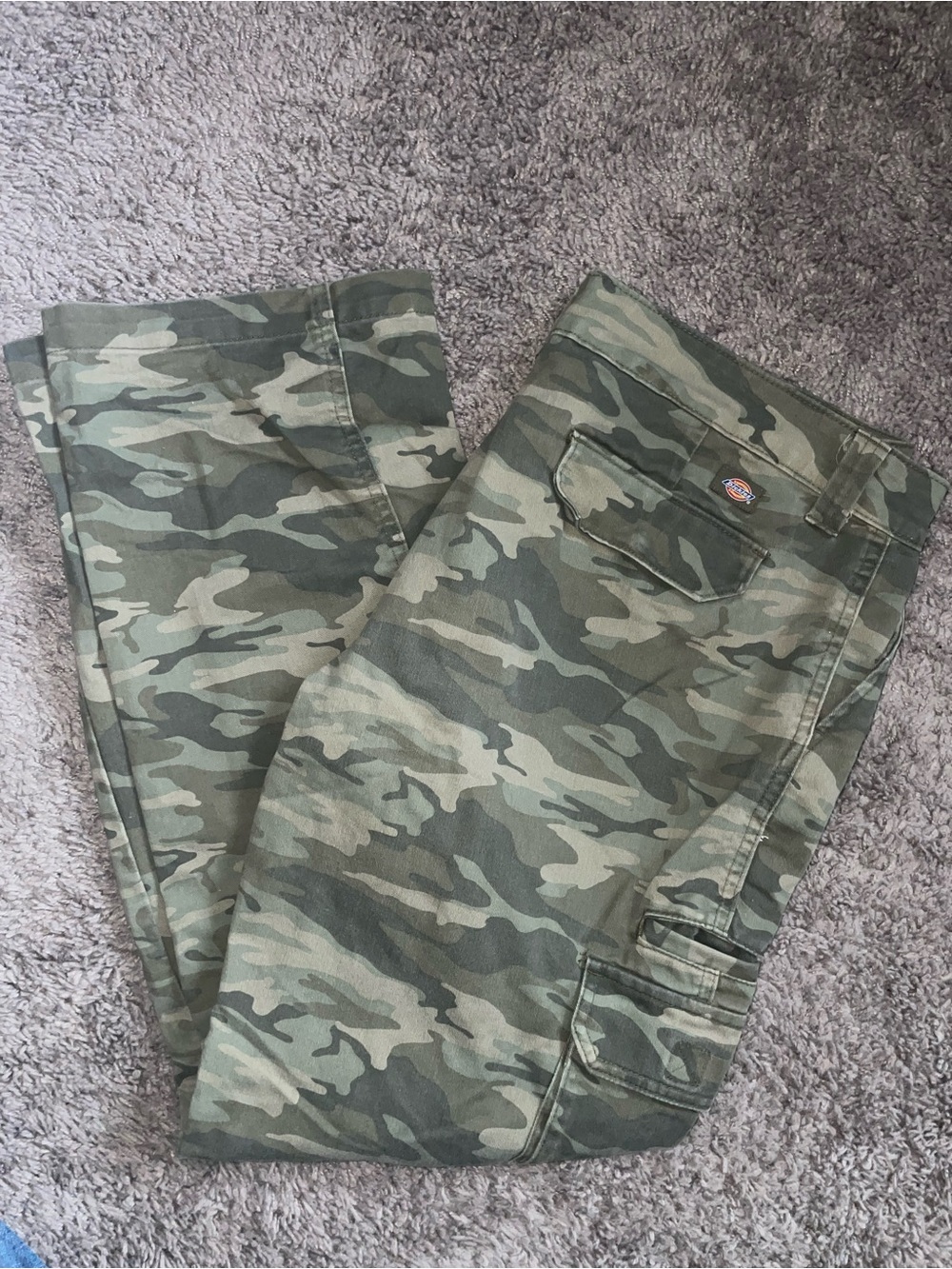 Women’s Camo Cargo Pants